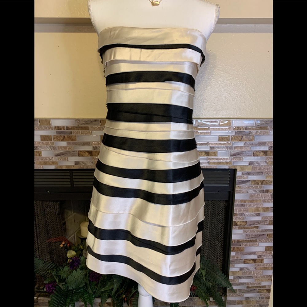 BCBG Cream/Black Strapless Cocktail Dress